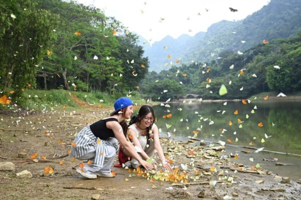 Mai Chau – Pu Luong – Ninh Binh – Ha Long Bay 6 Days 5 Nights